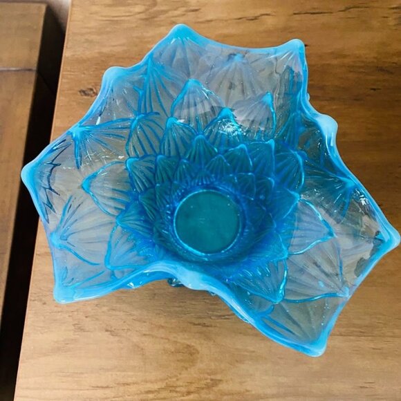 Vintage Dugan Blue Opalescent “Fishscale & Beads” Glass Ruffled Vase (c. 1908–19 - Picture 6 of 8